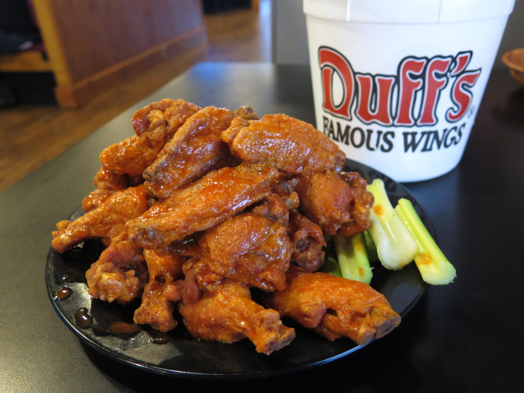 Duff's Famouse Wings, Buffalo NY